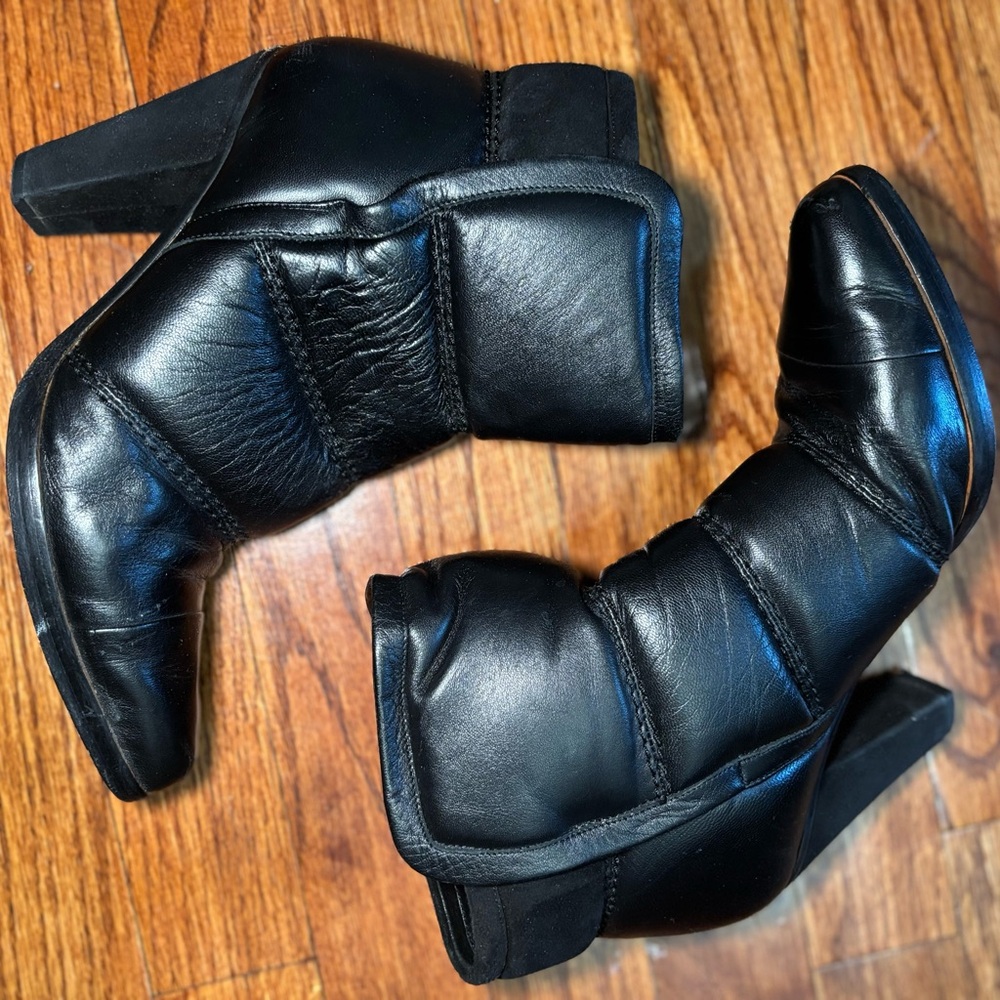 Chloe’ Black Leather Women's Ankle Boots